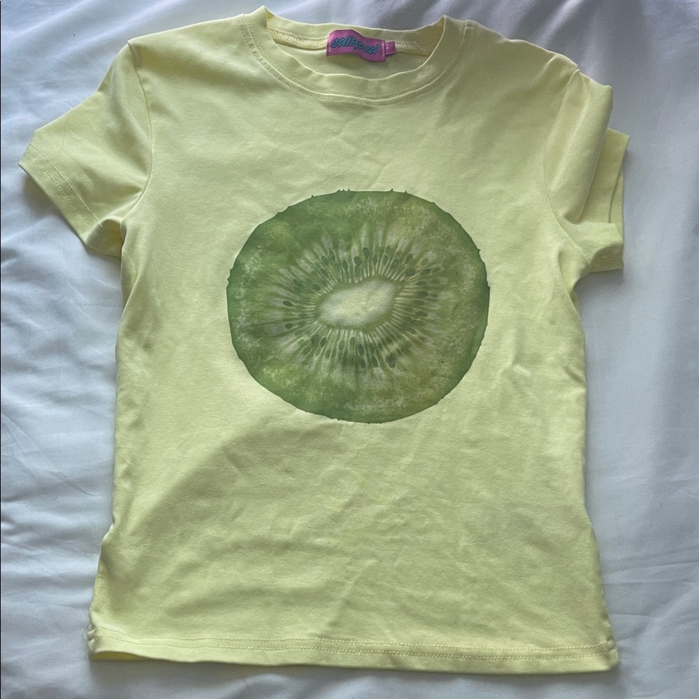 Edikted Kiwi Print Crop Top - Light Green